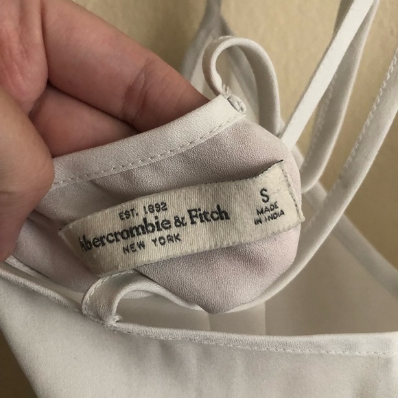 Strappy back tank - Picture 7 of 7